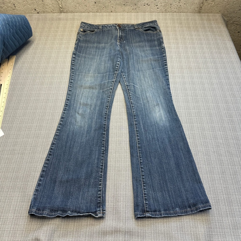 The Limited Womens Jeans Size 14 Flare Leg Distressed Flap Back Pockets Y2K